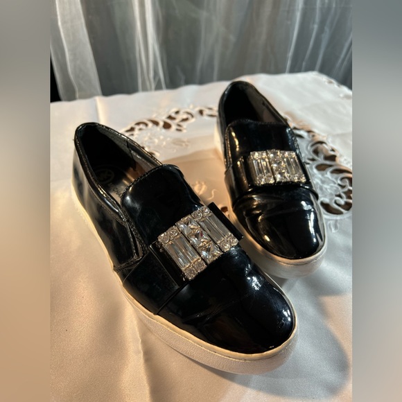Michael Kors black shiny sneakers with cute silver stones. Very comfortable 8.5 - Picture 8 of 9